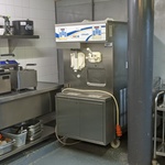 ( Locatie Emmen )Softijs machine Carpigiani