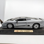 Schaalmodel Jaguar, XJ220, grijs