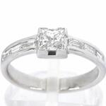 Gouden ring met 1.00 carat aan prinses en baguette geslepen diamanten