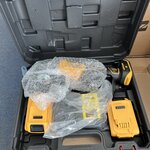 125mm slijptol, SanderZ, 2x 18v 4aH, Geel dwlt lijn, 2025