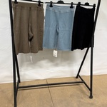 Ca. 25x Korte broek cashmere So Good to Wear, Helsinki, dust, black en