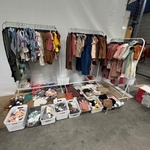 Ca. 380x Baby- en kinderkleding