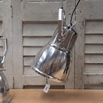 2x Industriële hanglamp