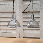 2x Industriële hanglamp