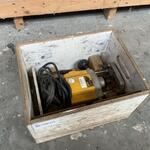 Bovenfrees in kist, Dewalt, DW615