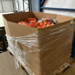 Pallet oranje artikelen