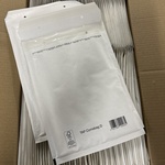 Ca. 600x Luchtkussen envelop 200x275mm TAP, Comebag