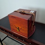 Cardanische chronometer in kist