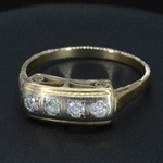 Gouden ring met diamanten
