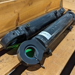2x Enkelwerkende cilinder D=80 slag 270 h.o.h. 570mm