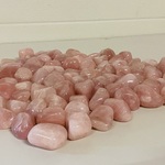 2 Kg Rozenkwarts trommelstenen , Roze