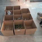 partij glaswerk in 11 kartonnen dozen