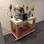 Decoratie op/inclusief mobiele magazijntafel Authentic Models