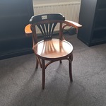Stoel met armleuningen Authentic Models, hout