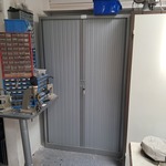 Lameldeurkast met inhoud