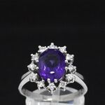 Witgouden ring met diamanten en amethist