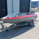 Motorboot, Inha, Buster L met YAMAHA 50 pk buitenboordmotor op trailer