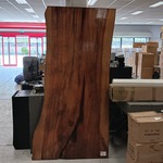 Boomstam eettafel Suar met epoxylaag, 2025