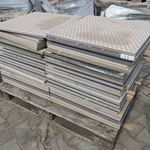 Ca. 11 m2 Showbordvulling keramische  tegels
