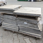 Ca. 9 m2 Keramiek plus onderbeton