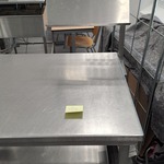 (Locatie Eindhoven) RVS tafel