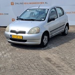 Personenauto, Toyota, Yaris 1.3-16V VVT-i Luna, 2001