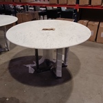 Marmer eettafel wit buiten/binnen, Zwarte voet, 2025