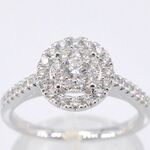 Entourage ring met briljant geslepen diamant