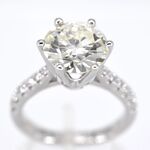Witgouden ring met een diamant van 3.30 carat