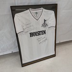 Ingelijst ” Tottenham Hotspur ” shirt U.E.F.A Final 1983-84