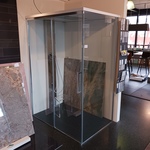 Showroom stoomcabine Glass