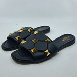 Paar slippers maat 38, Valentino
