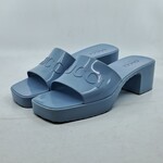 Paar slippers met hak, Gucci, blauw