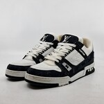 Paar schoenen, maat 8, Louis Vuitton, GO 0243