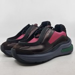 Paar sneakers, maat 6,5, Prada