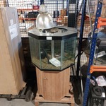 3x Aquarium met toebehoren, O.a. Marina