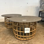 2x Tuintafel, bijzettafel diameter 75 cm, BUITEN.