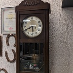 2x Nostalgische klok
