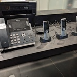 Telefooncentrale met 3x looptelefoon Yealink, SIP T48U