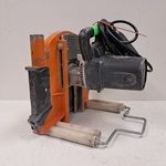 Muurzaagmachine 300mm 230V Carat, W3011, bouwjaar 2012