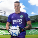 Gedragen en gesigneerd wedstijdshirt E. Vaessen, Gedragen wedstrijdshi