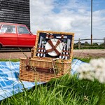 Toertocht in een klassieke auto voor 2 personen, Inclusief gevulde pic