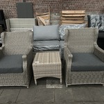 2x Tuinstoel verstelbaar met 1x tafel