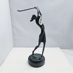 Bronzen figurine vrouwelijke golfer