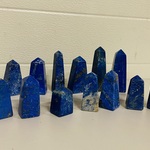 Ca. 14x Lapis Lazuli obelisken