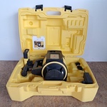 Roterende laser zelfstellend horizontaal, Leica, Rugby 810, 2014