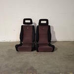 2x Sportstoelen zonder geleiders en bevestiging