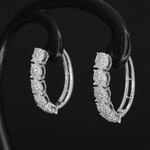 Witgouden oorbellen met diamanten