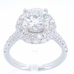 Witgouden entourage ring met een briljant geslepen diamant 2.00 carat