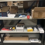 3x Inhoud stellingvak w.o. deurbeslag en elektronica w.o. Hoppe, SLV,